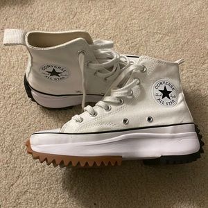 Converse run star hike